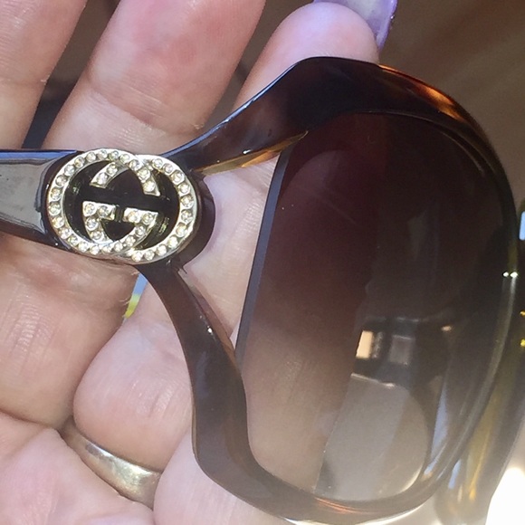 Gucci Accessories - Gucci sunglasses